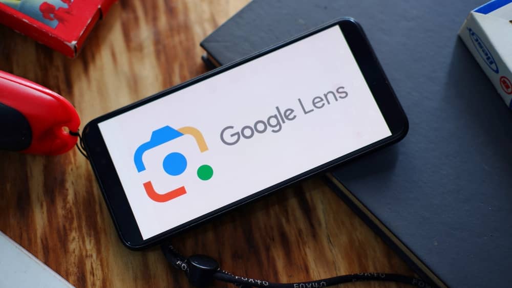 Suppression de Google Lens sur un smartphone